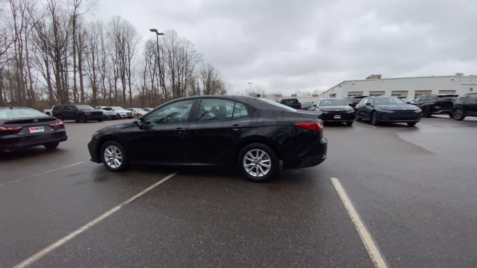 Thumbnail: 2025 Toyota Camry - 15