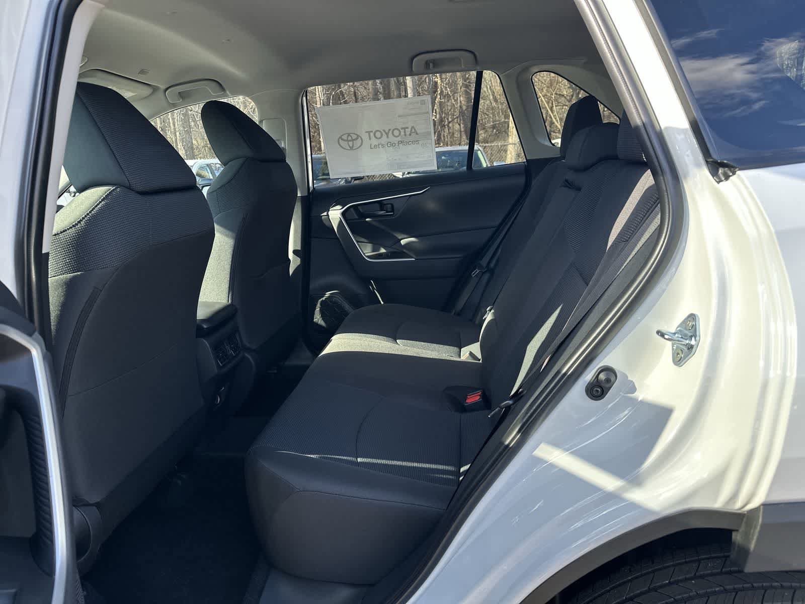 Thumbnail: 2025 Toyota RAV4 - 30