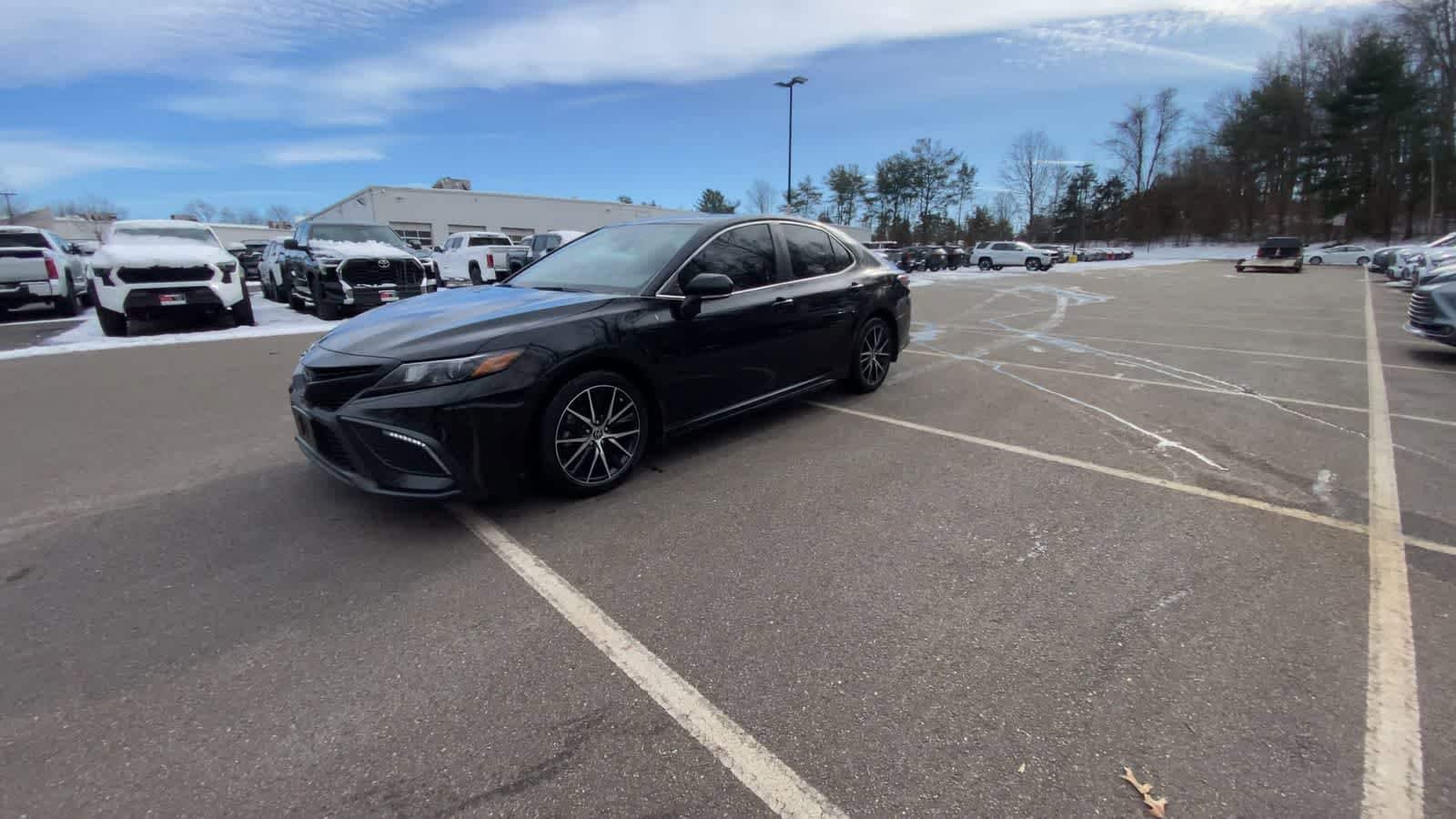 Thumbnail: 2023 Toyota Camry - 9