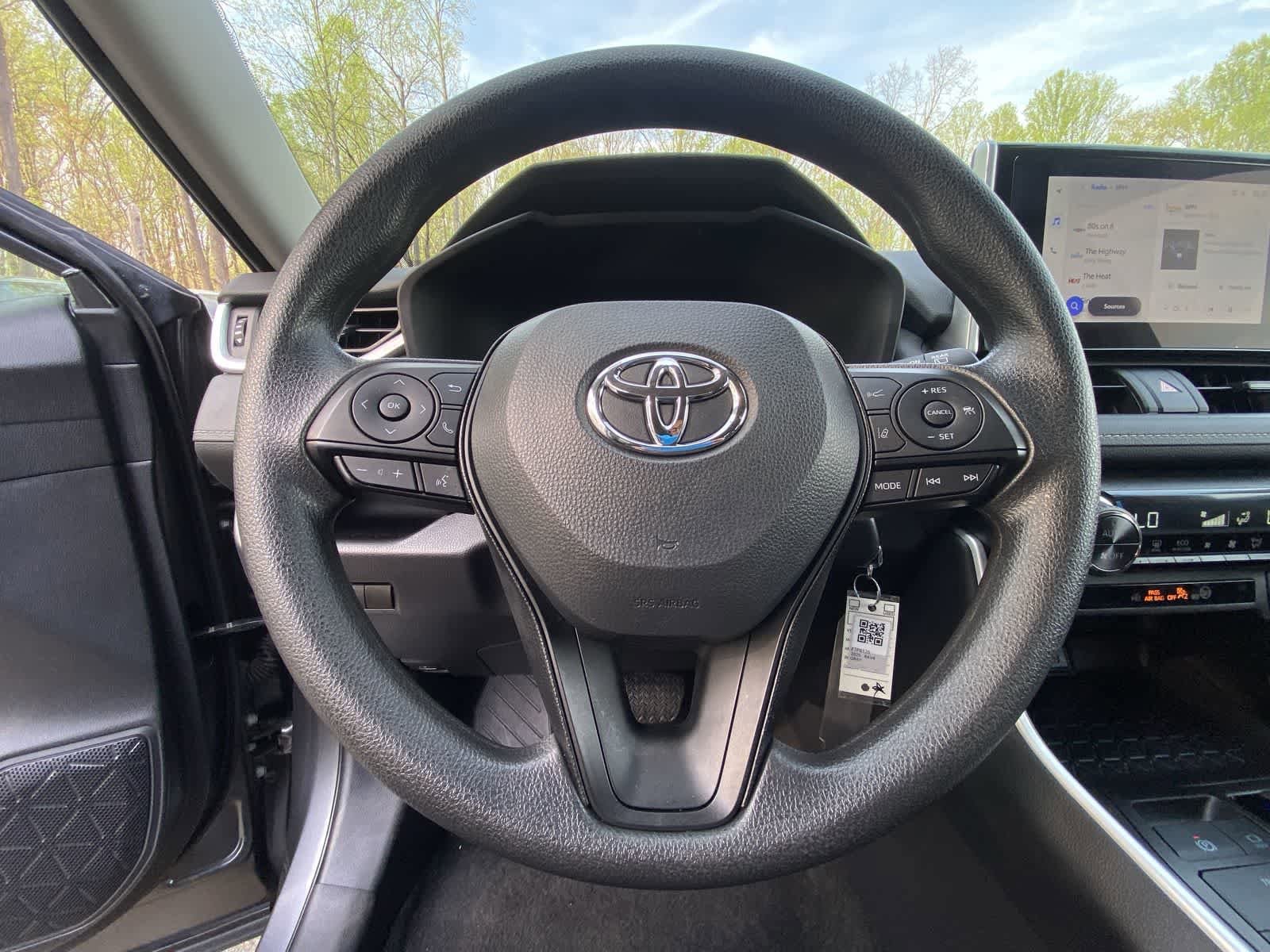 Thumbnail: 2025 Toyota RAV4 - 29