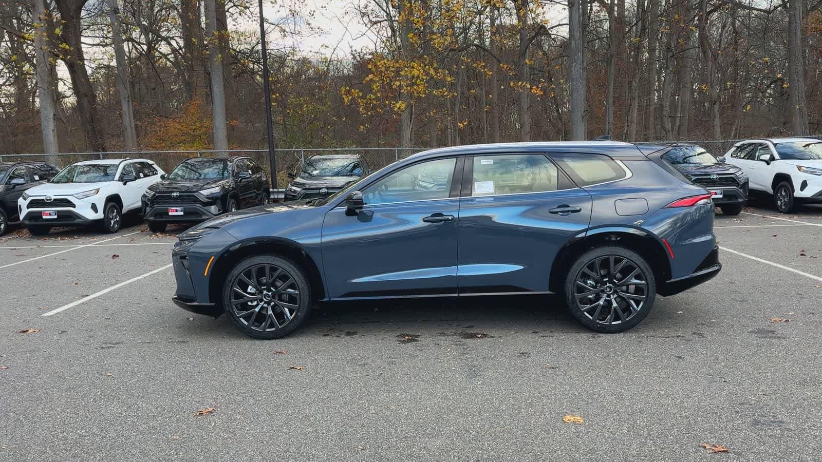 Thumbnail: 2025 Toyota Crown Signia - 5