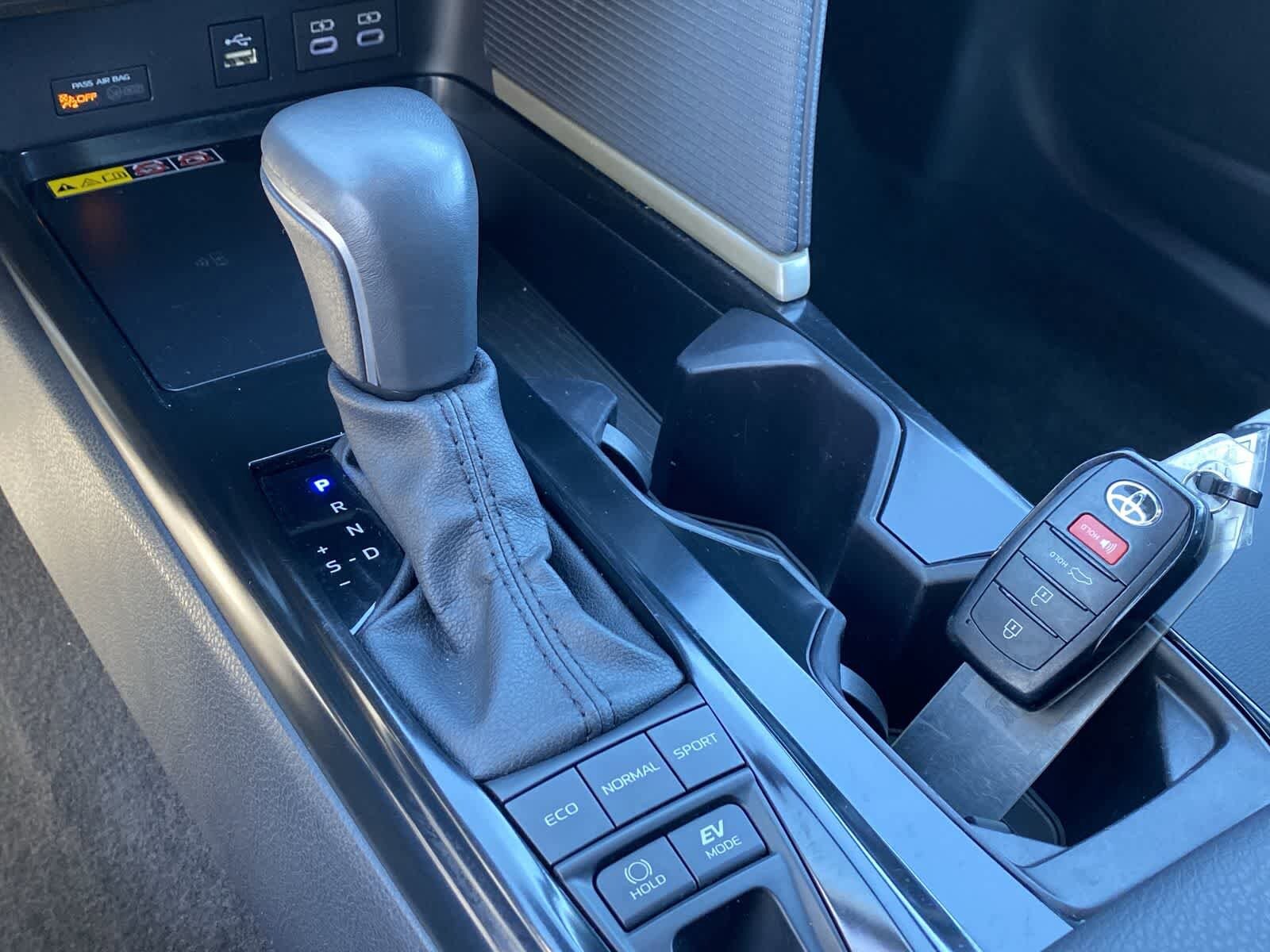 Thumbnail: 2025 Toyota Camry - 31