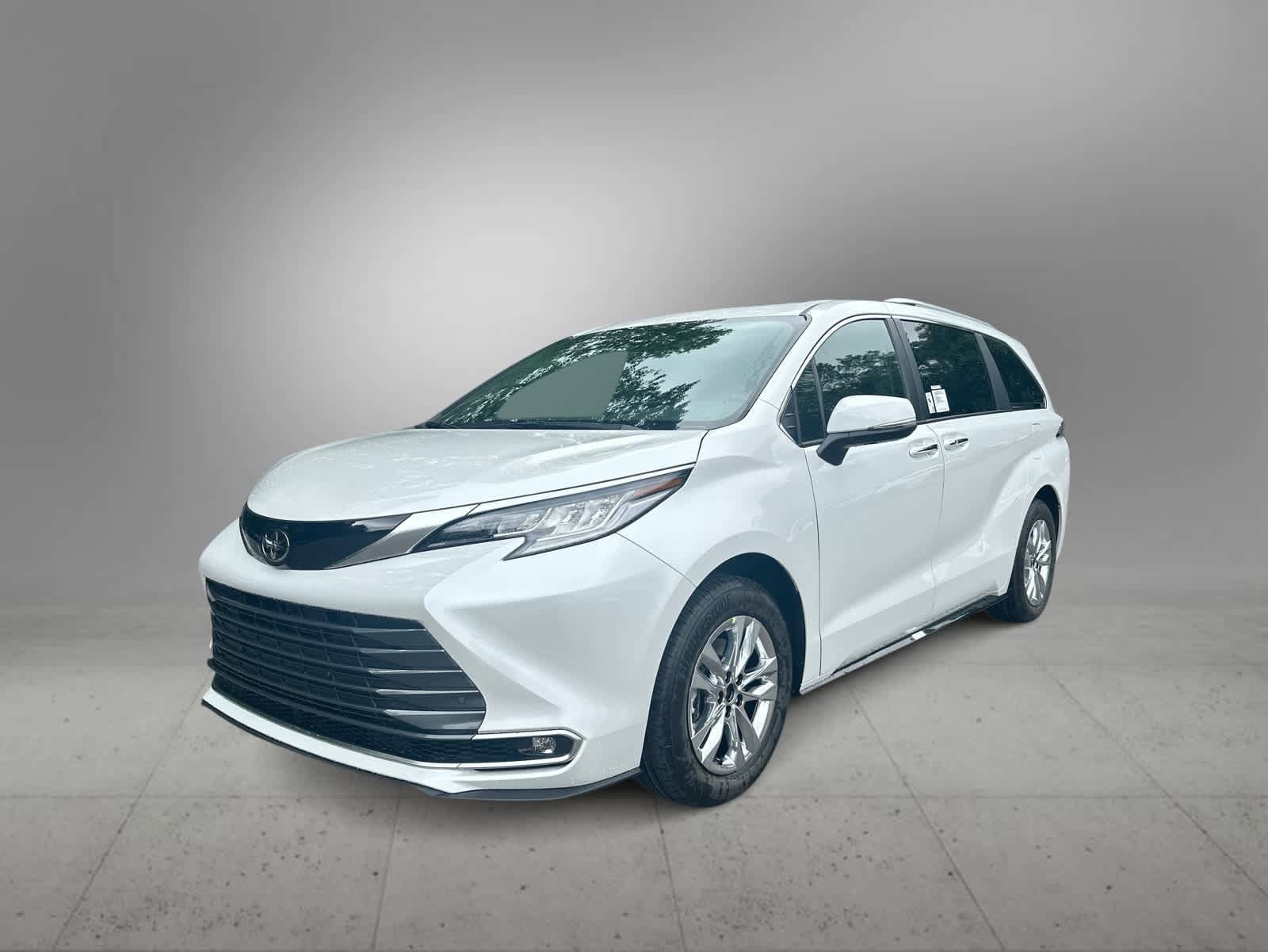 Thumbnail: 2026 Toyota Sienna - 1