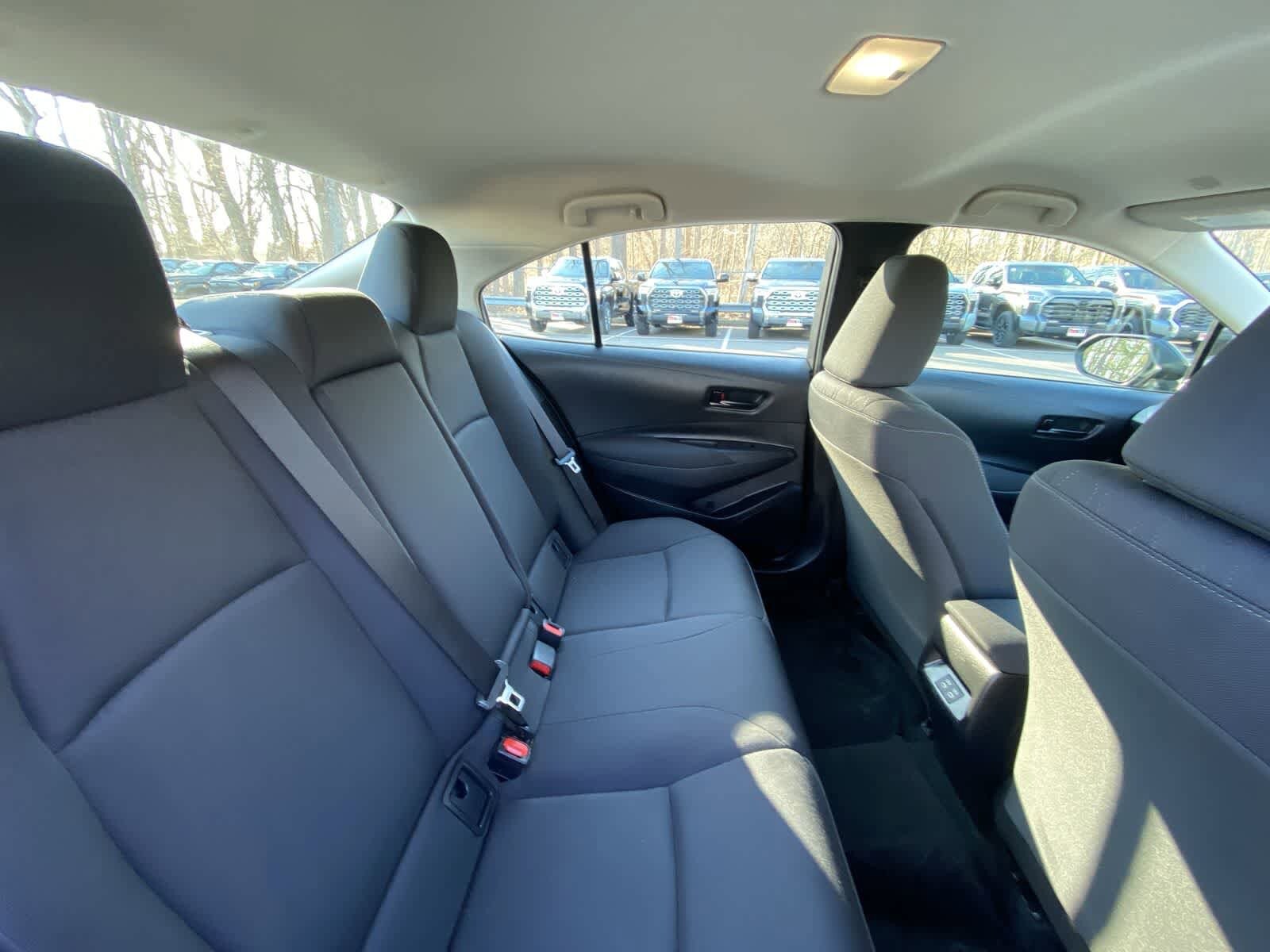 Thumbnail: 2025 Toyota Corolla - 28