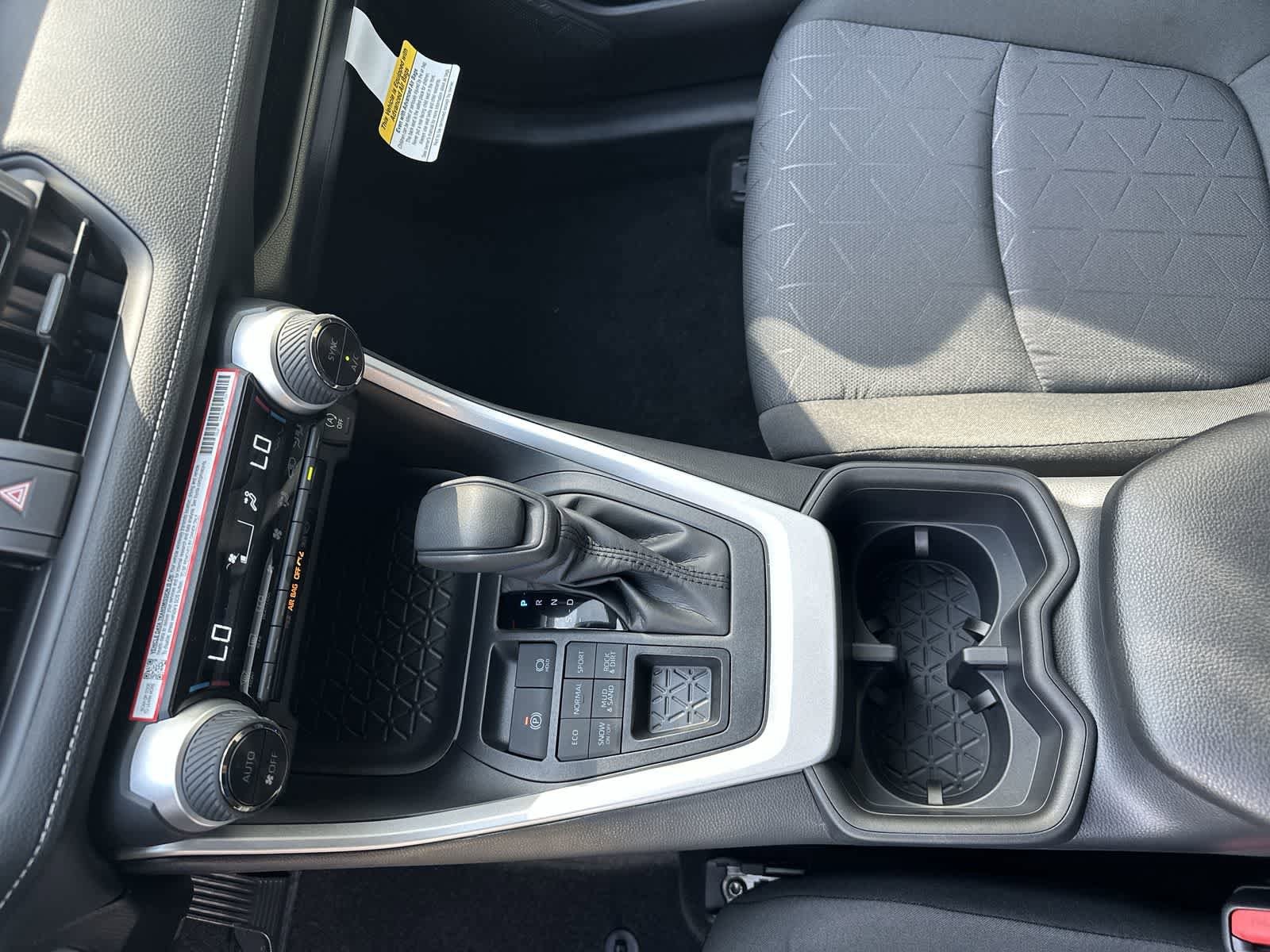 Thumbnail: 2025 Toyota RAV4 - 22