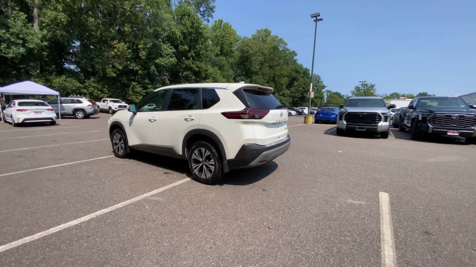 Thumbnail: 2022 Nissan Rogue - 6