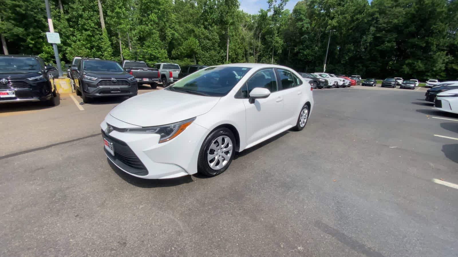 Thumbnail: 2024 Toyota Corolla - 4