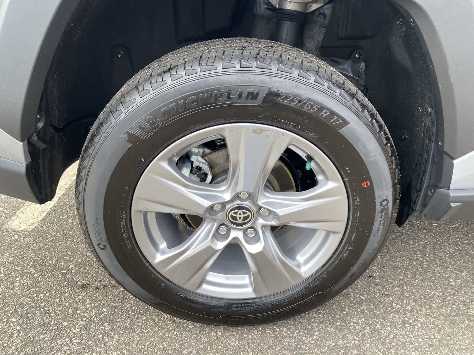 Thumbnail: 2025 Toyota RAV4 - 25