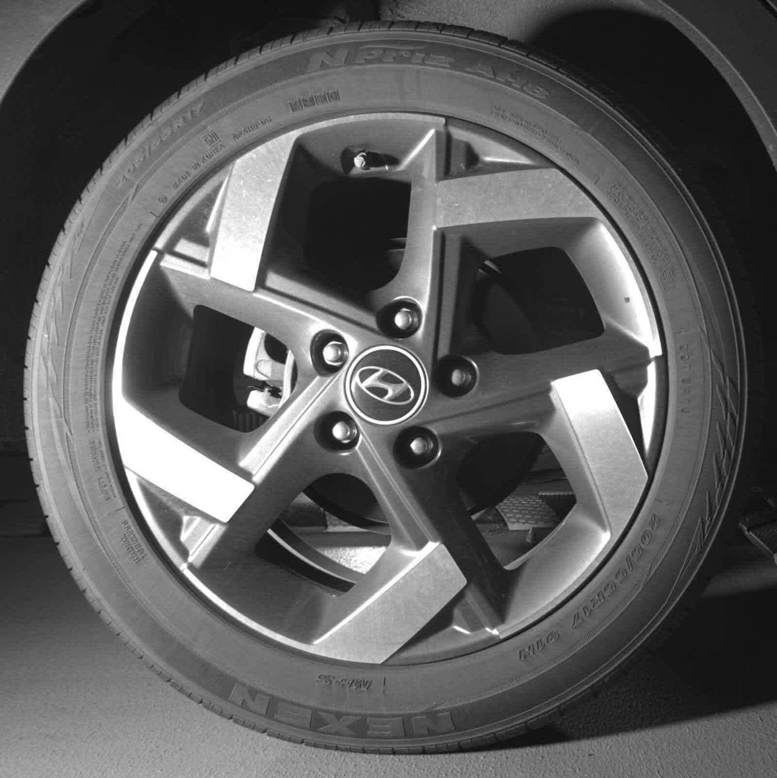 Thumbnail: 2023 Hyundai Venue - 13