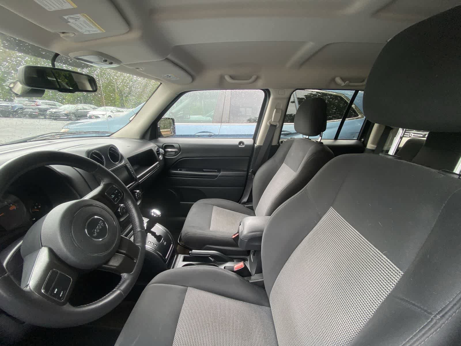 Thumbnail: 2015 Jeep Patriot - 8