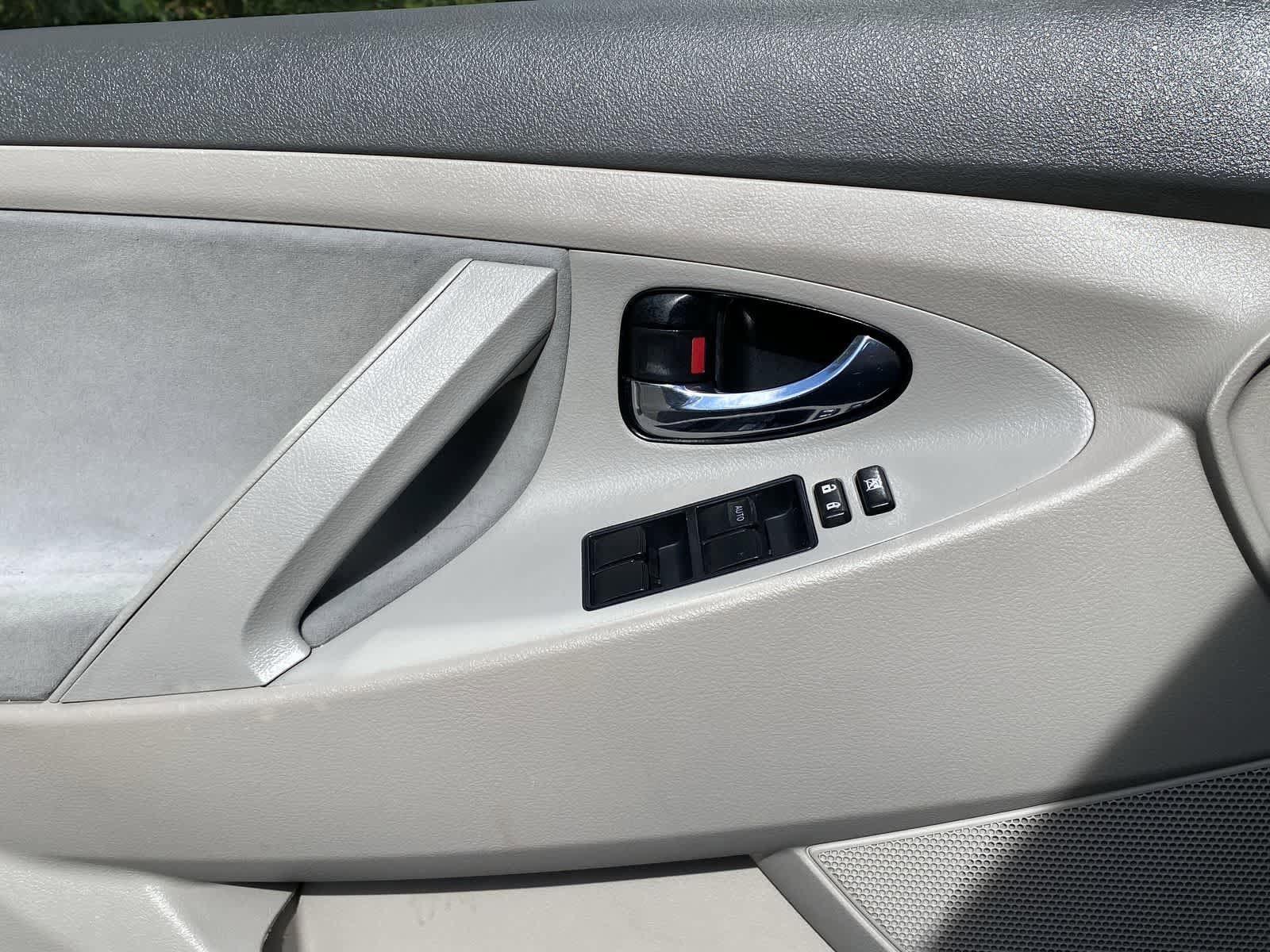 Thumbnail: 2009 Toyota Camry - 15