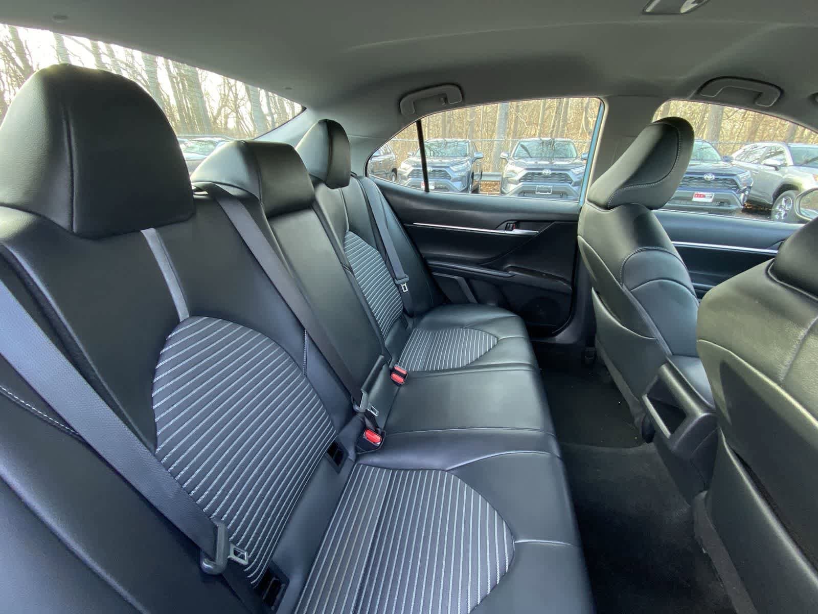 Thumbnail: 2023 Toyota Camry - 31