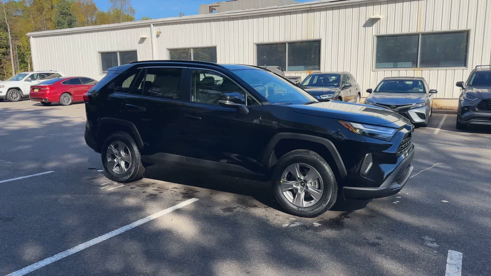 Thumbnail: 2025 Toyota RAV4 - 2