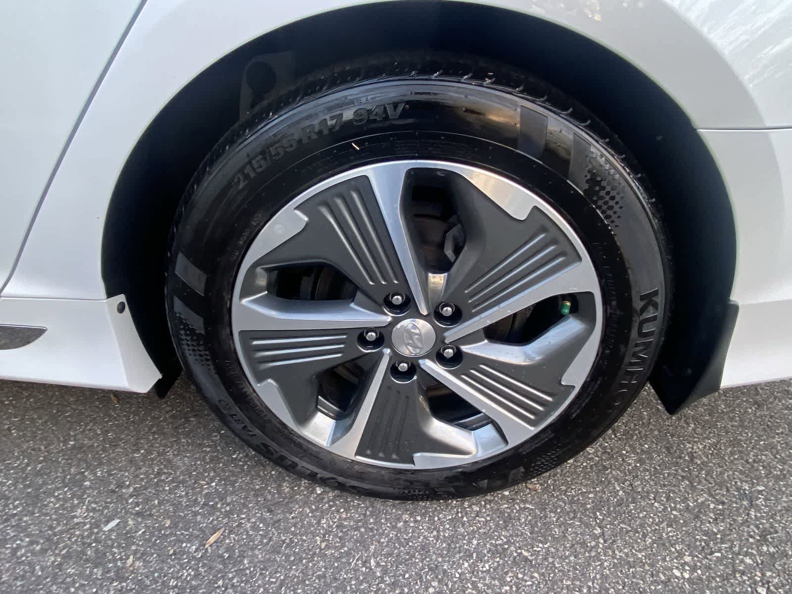 Thumbnail: 2019 Hyundai Sonata - 20