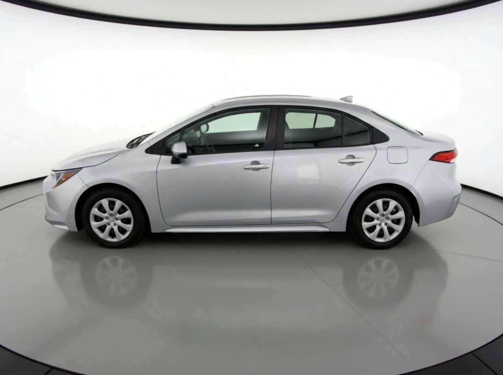 Thumbnail: 2025 Toyota Corolla - 3