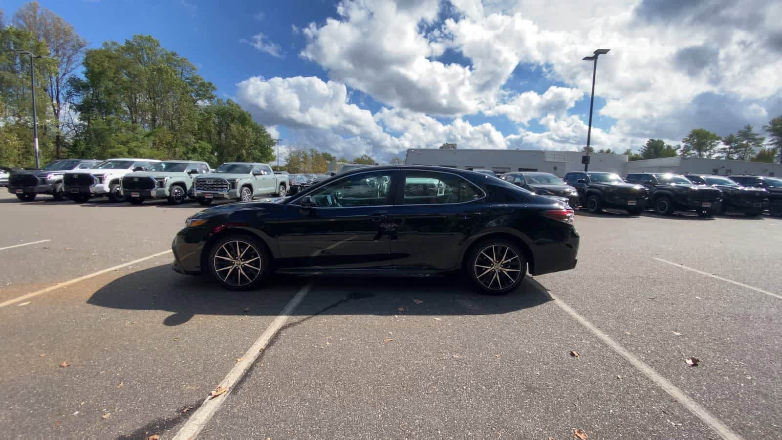 Thumbnail: 2023 Toyota Camry - 5