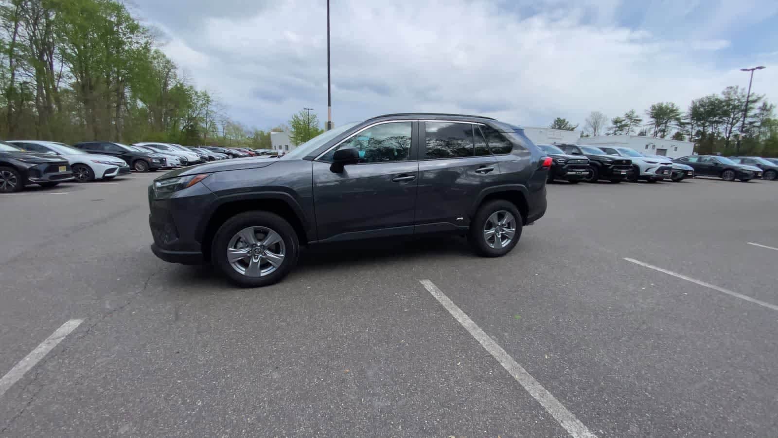 Thumbnail: 2025 Toyota RAV4 - 8