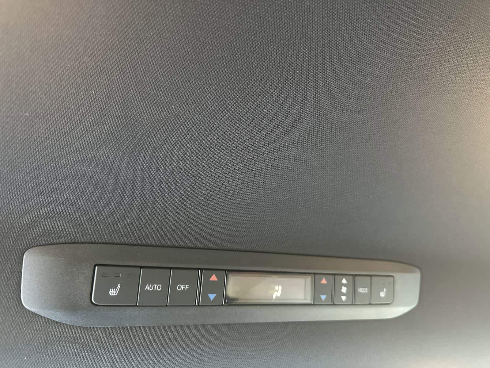 Thumbnail: 2026 Toyota Sienna - 26