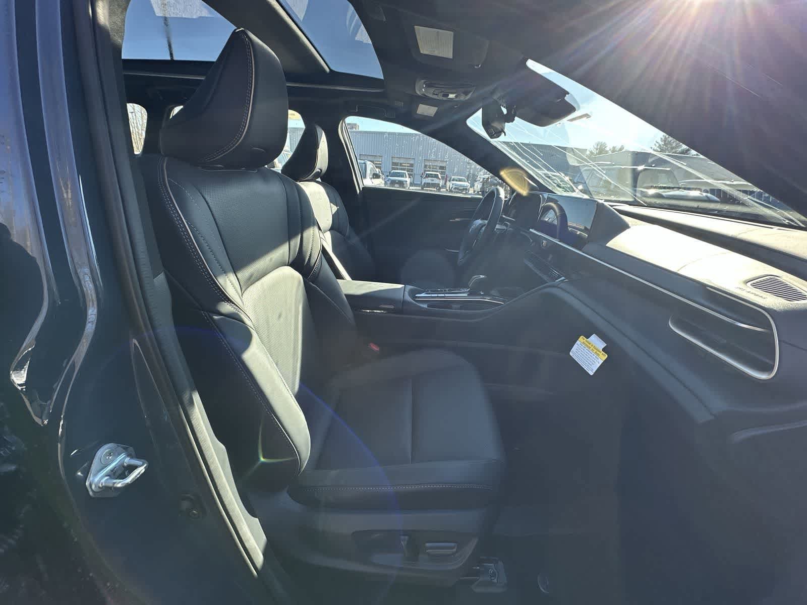 Thumbnail: 2026 Toyota Crown Signia - 30