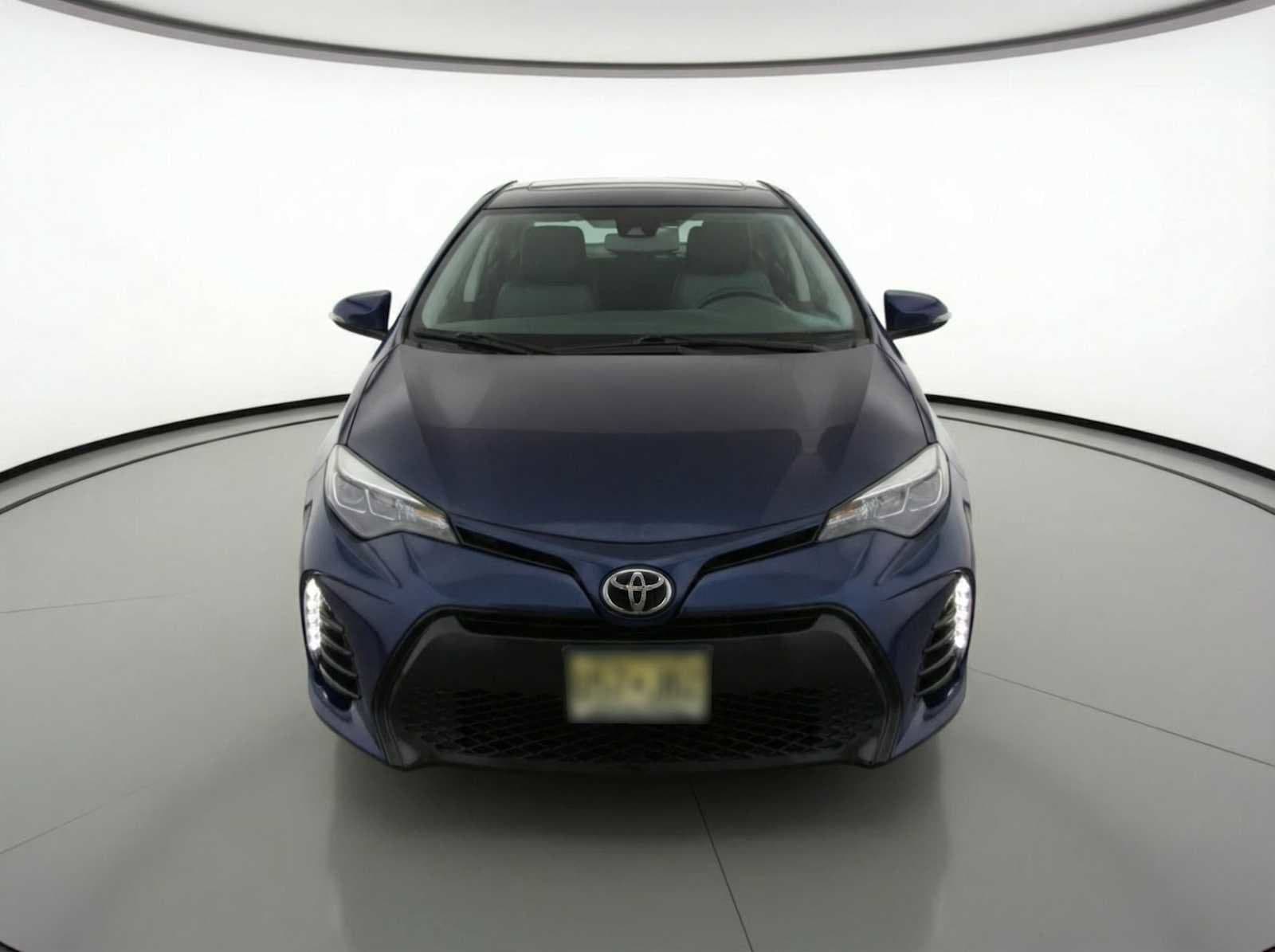 Thumbnail: 2017 Toyota Corolla - 2