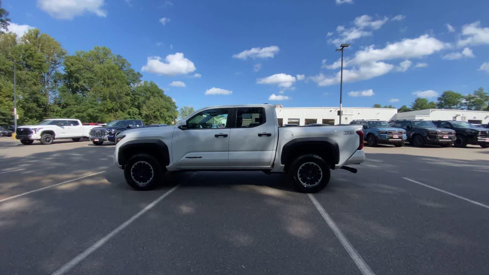 Thumbnail: 2024 Toyota Tacoma - 5