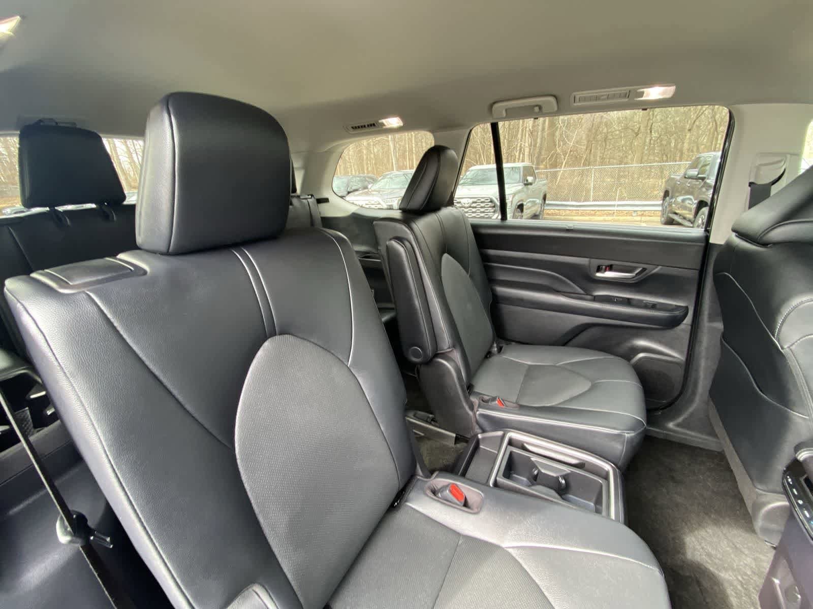 Thumbnail: 2025 Toyota Grand Highlander - 24