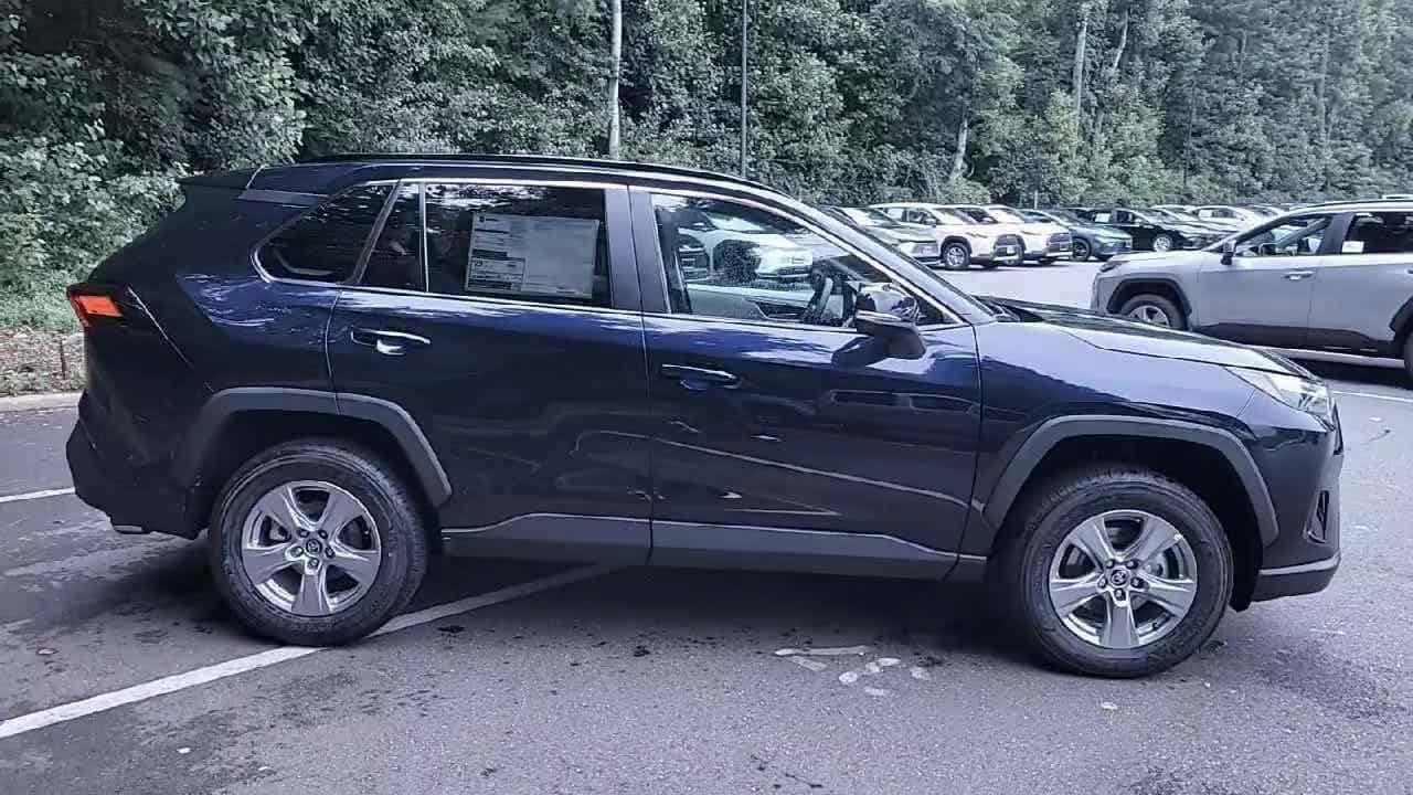 Thumbnail: 2025 Toyota RAV4 - 9
