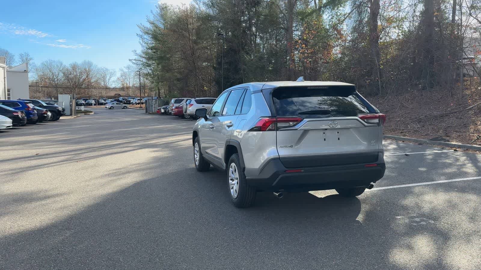 Thumbnail: 2025 Toyota RAV4 - 7