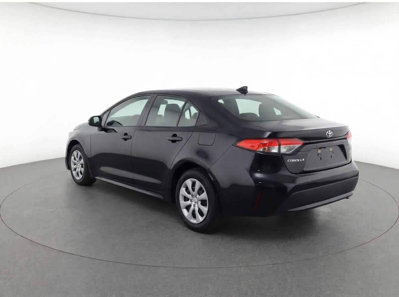 Thumbnail: 2023 Toyota Corolla - 4
