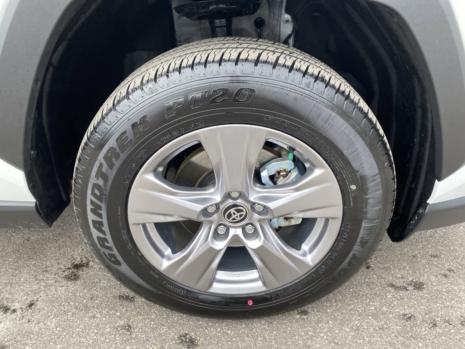 Thumbnail: 2025 Toyota RAV4 - 22