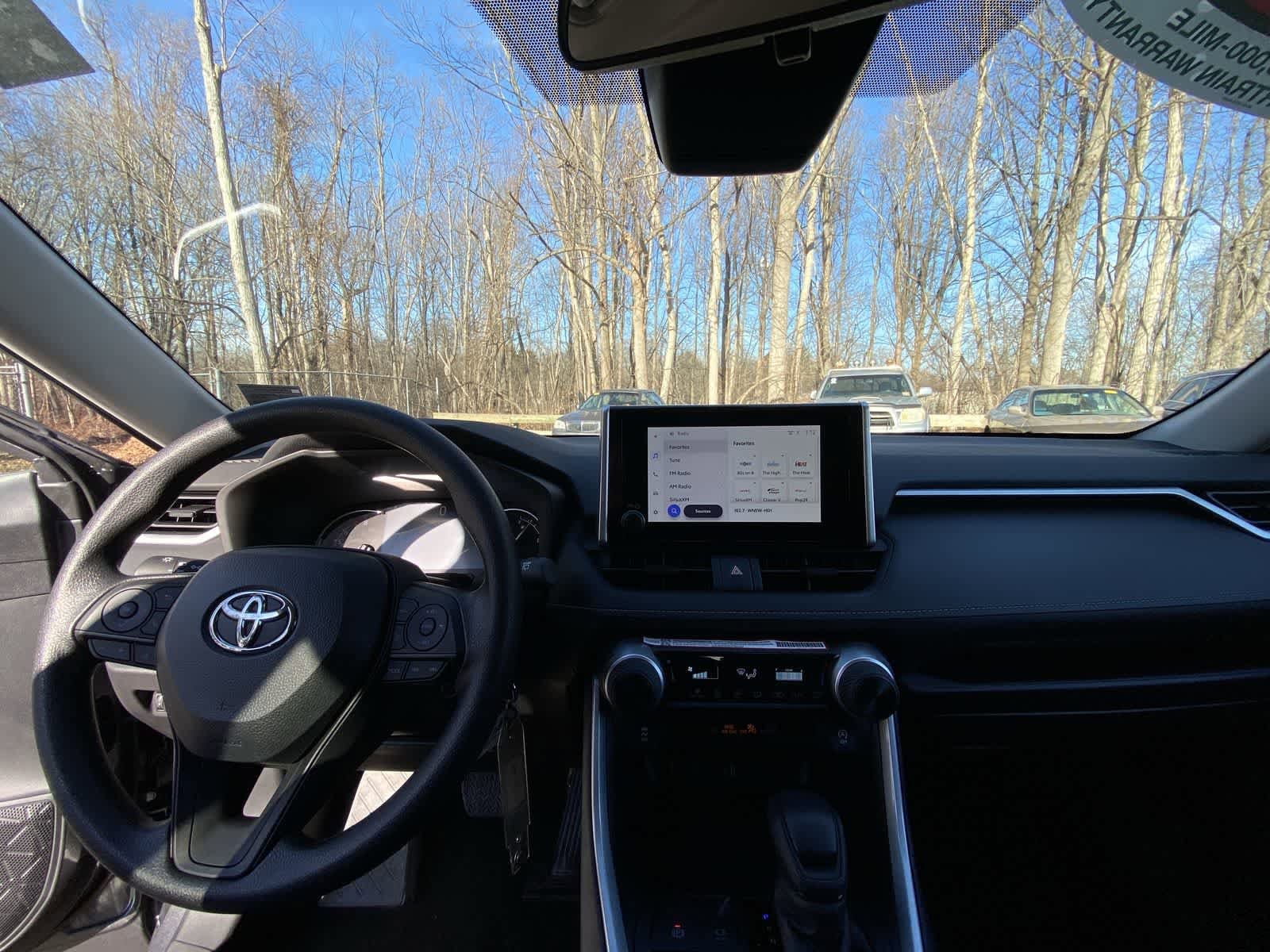 Thumbnail: 2025 Toyota RAV4 - 26