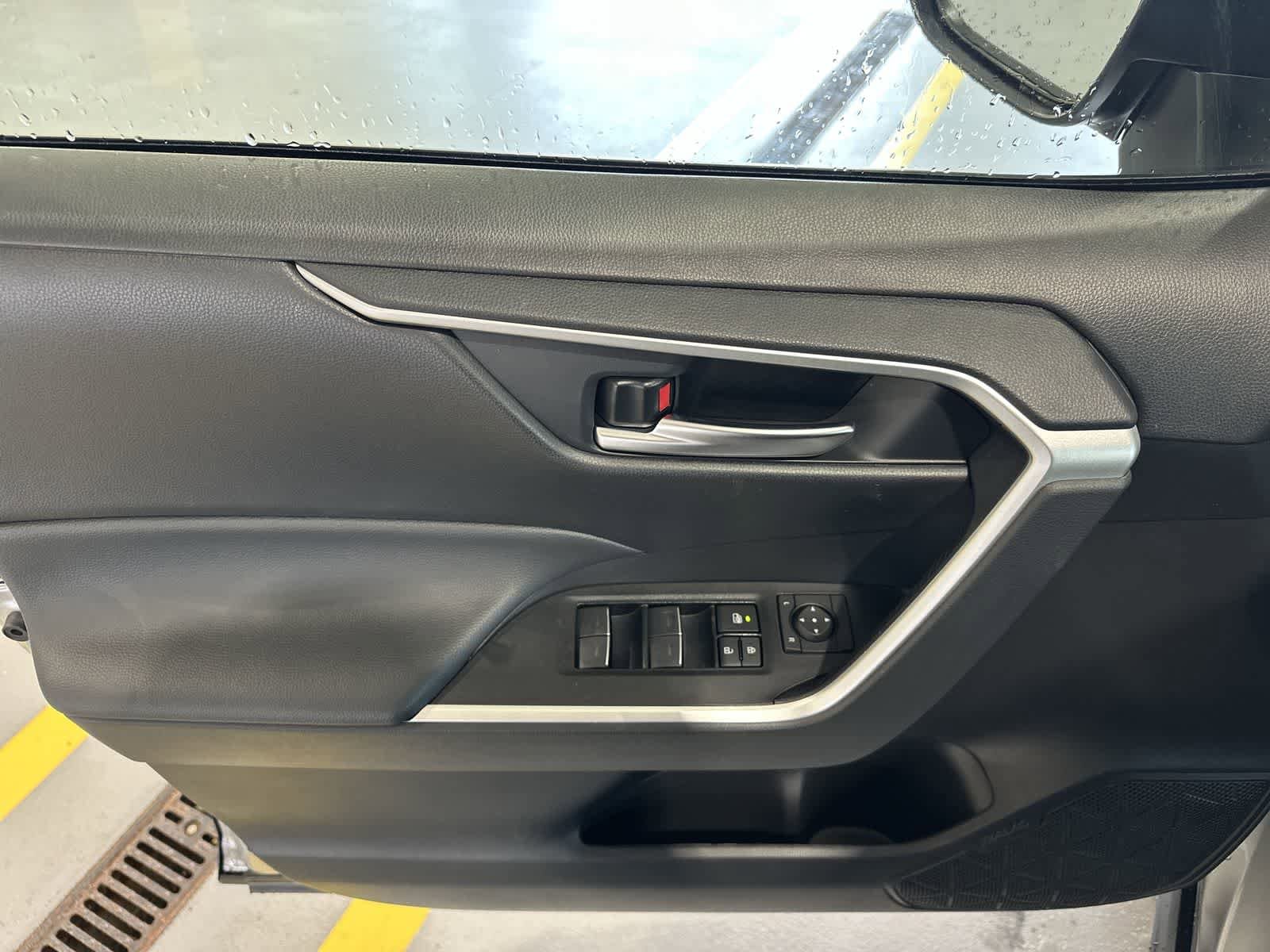 Thumbnail: 2025 Toyota RAV4 - 13