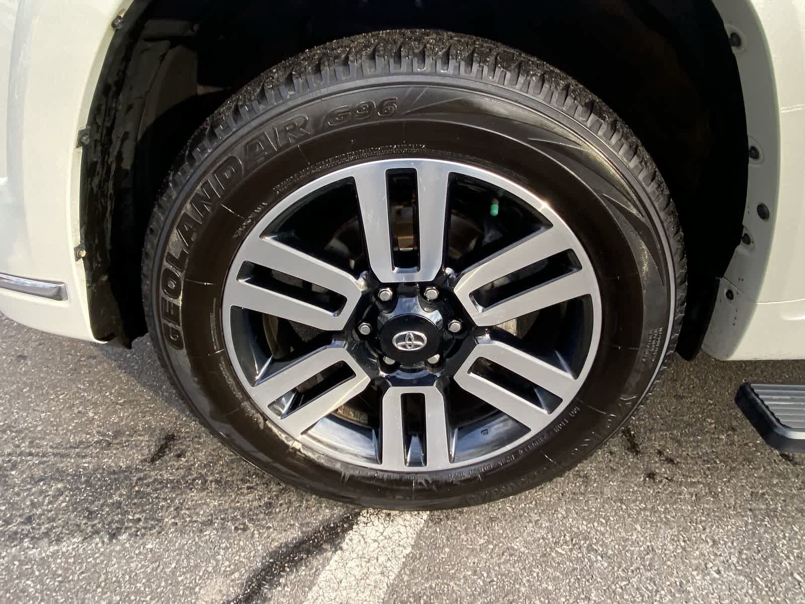 Thumbnail: 2022 Toyota 4Runner - 16