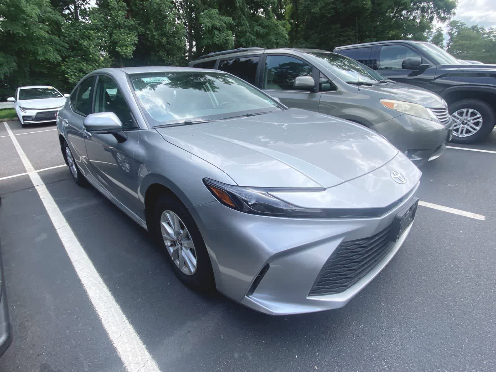 Thumbnail: 2025 Toyota Camry - 3