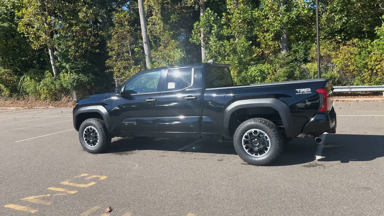 Thumbnail: 2025 Toyota Tacoma - 6