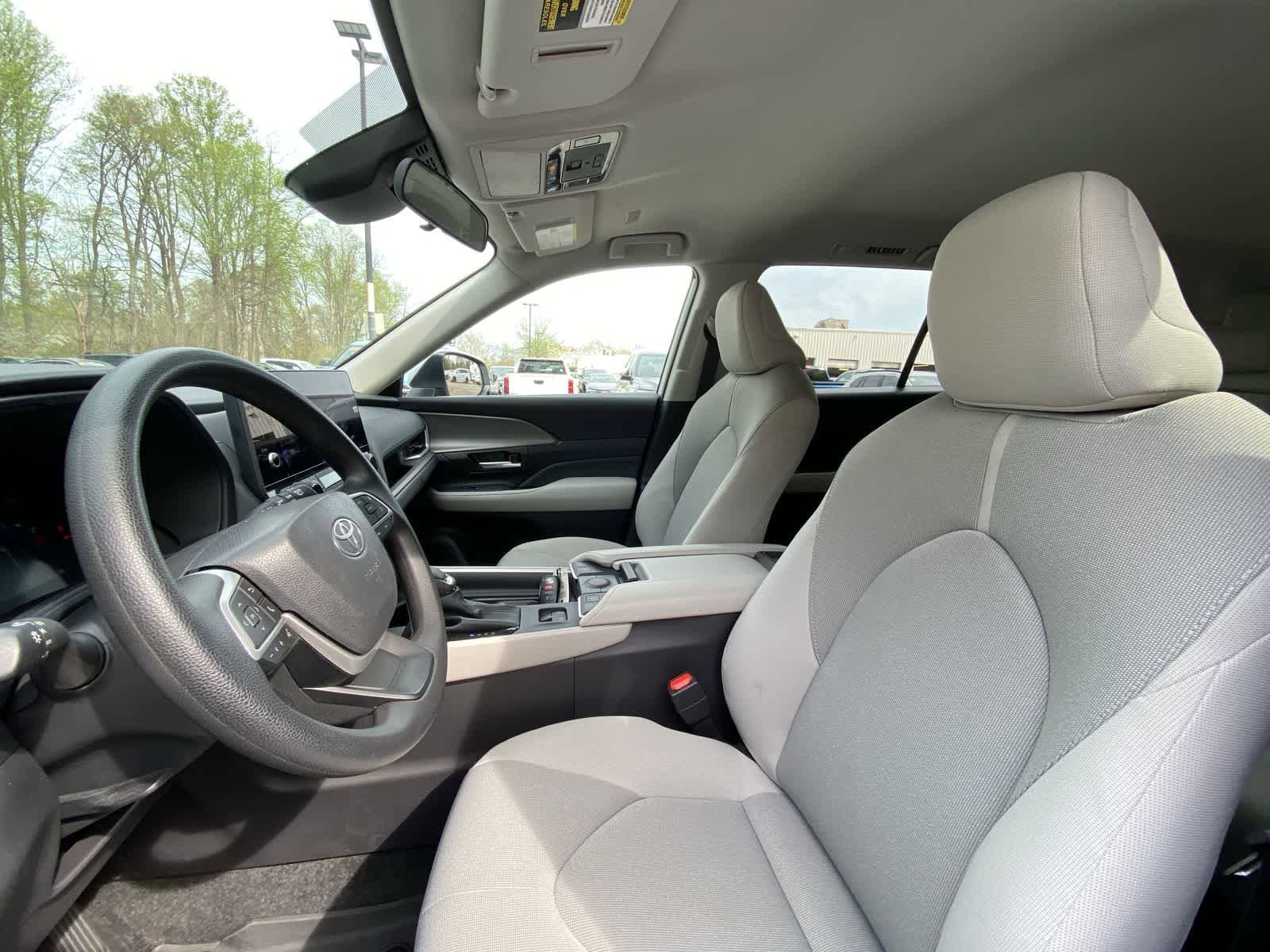 Thumbnail: 2025 Toyota Grand Highlander - 20