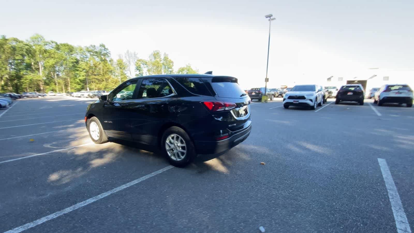 Thumbnail: 2022 Chevrolet Equinox - 6