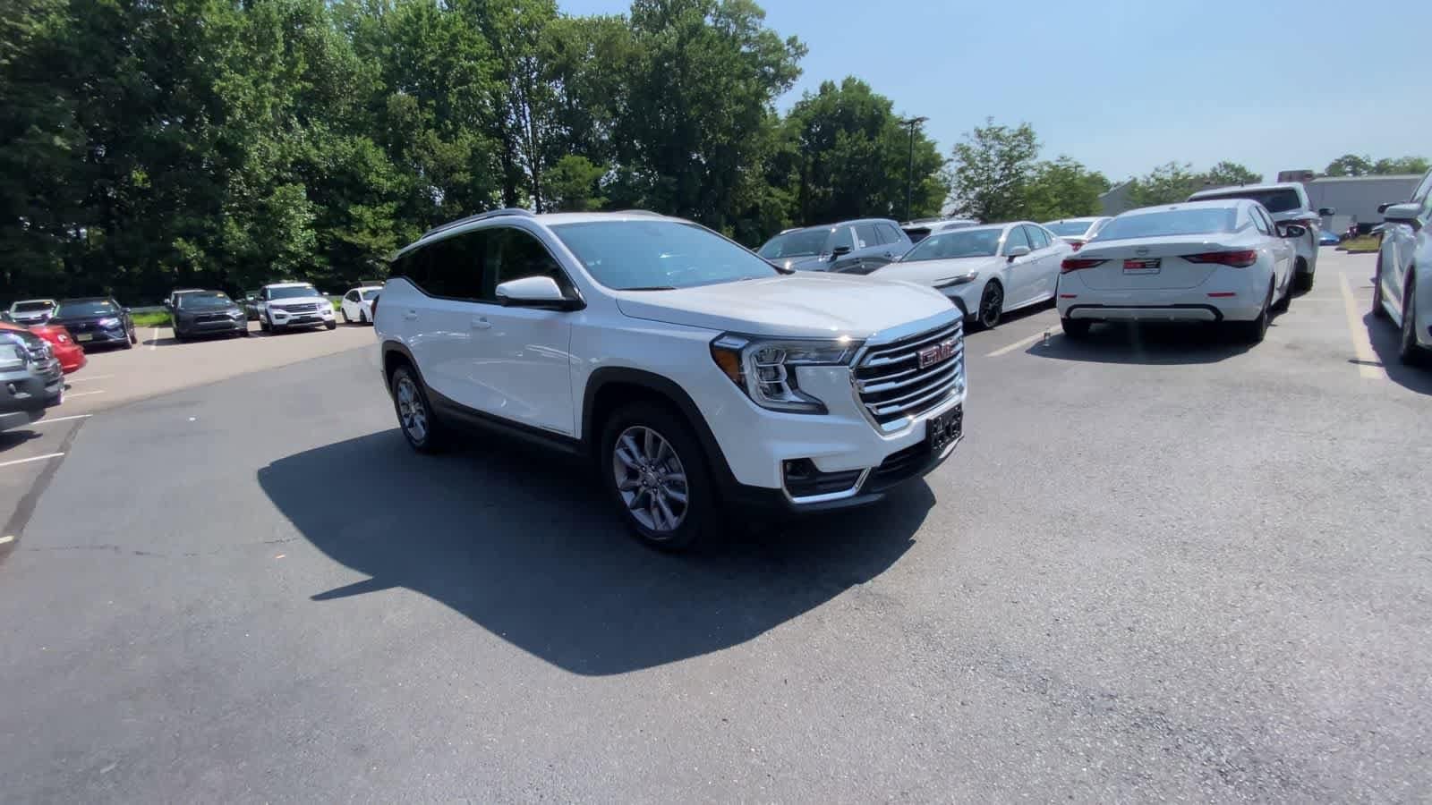 Thumbnail: 2024 GMC Terrain - 2