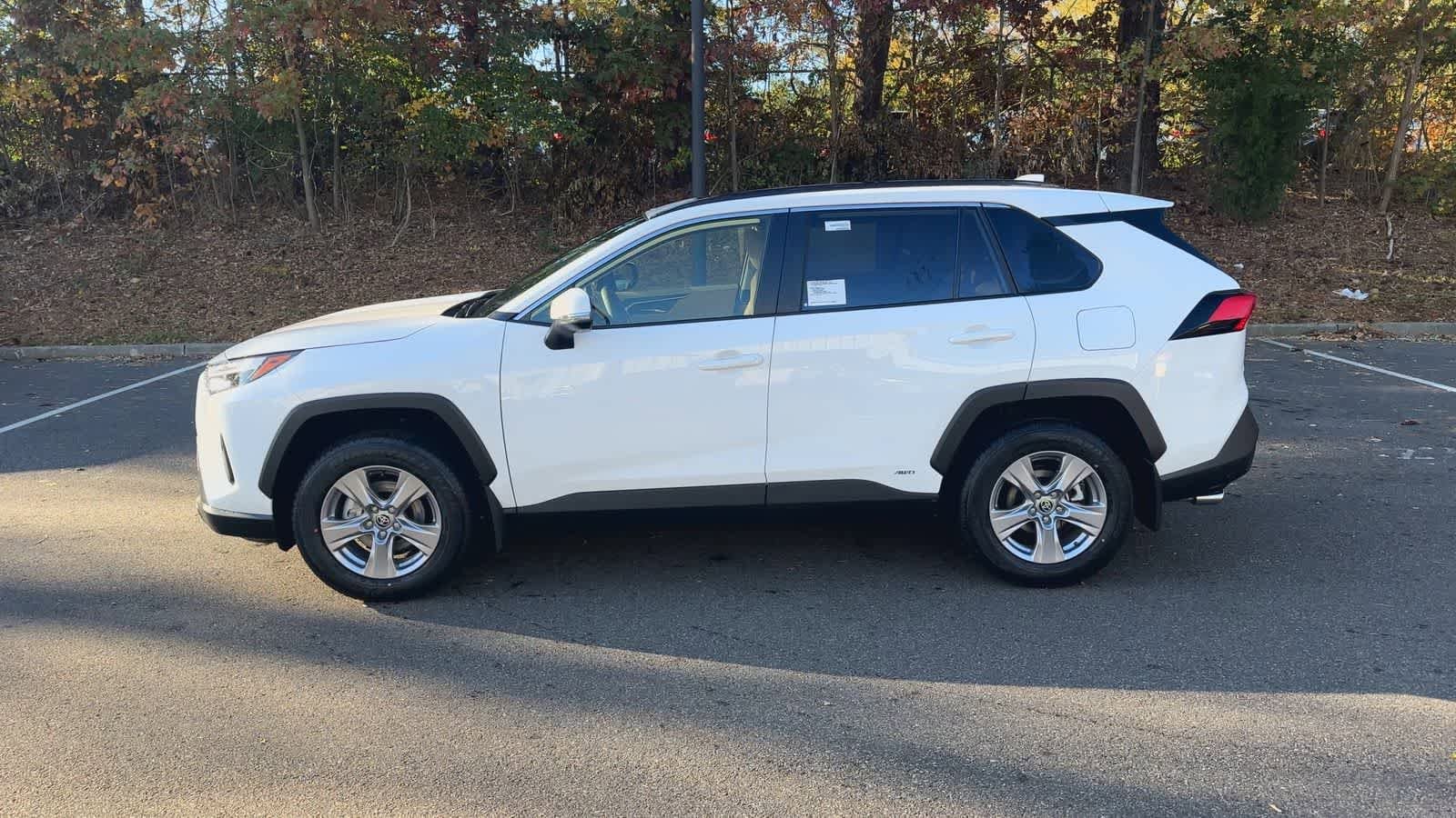 Thumbnail: 2025 Toyota RAV4 - 5