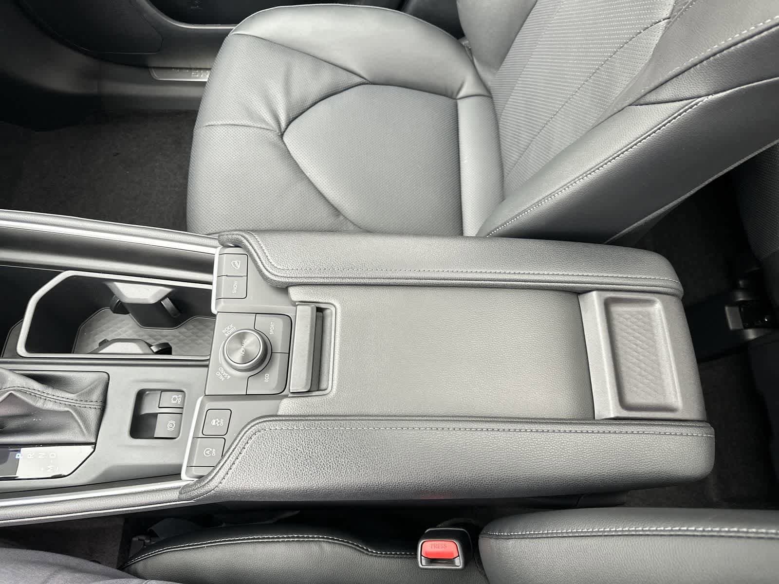 Thumbnail: 2026 Toyota Grand Highlander - 29