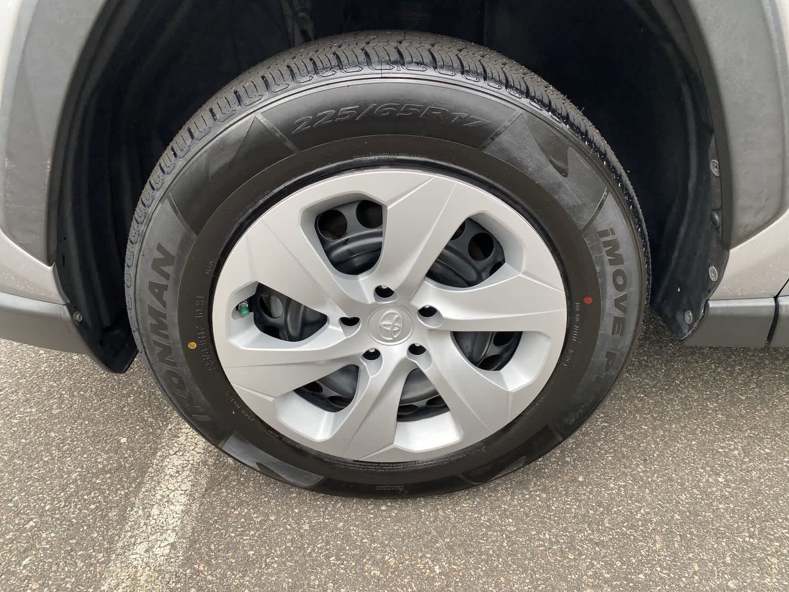 Thumbnail: 2019 Toyota RAV4 - 11