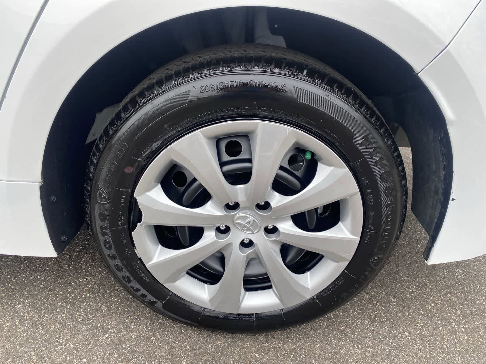 Thumbnail: 2025 Toyota Corolla - 16