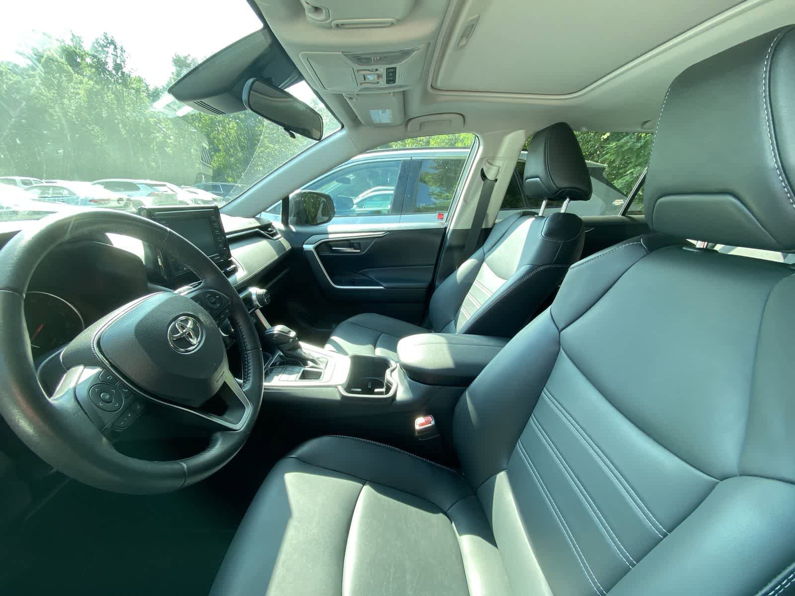Thumbnail: 2022 Toyota RAV4 - 7