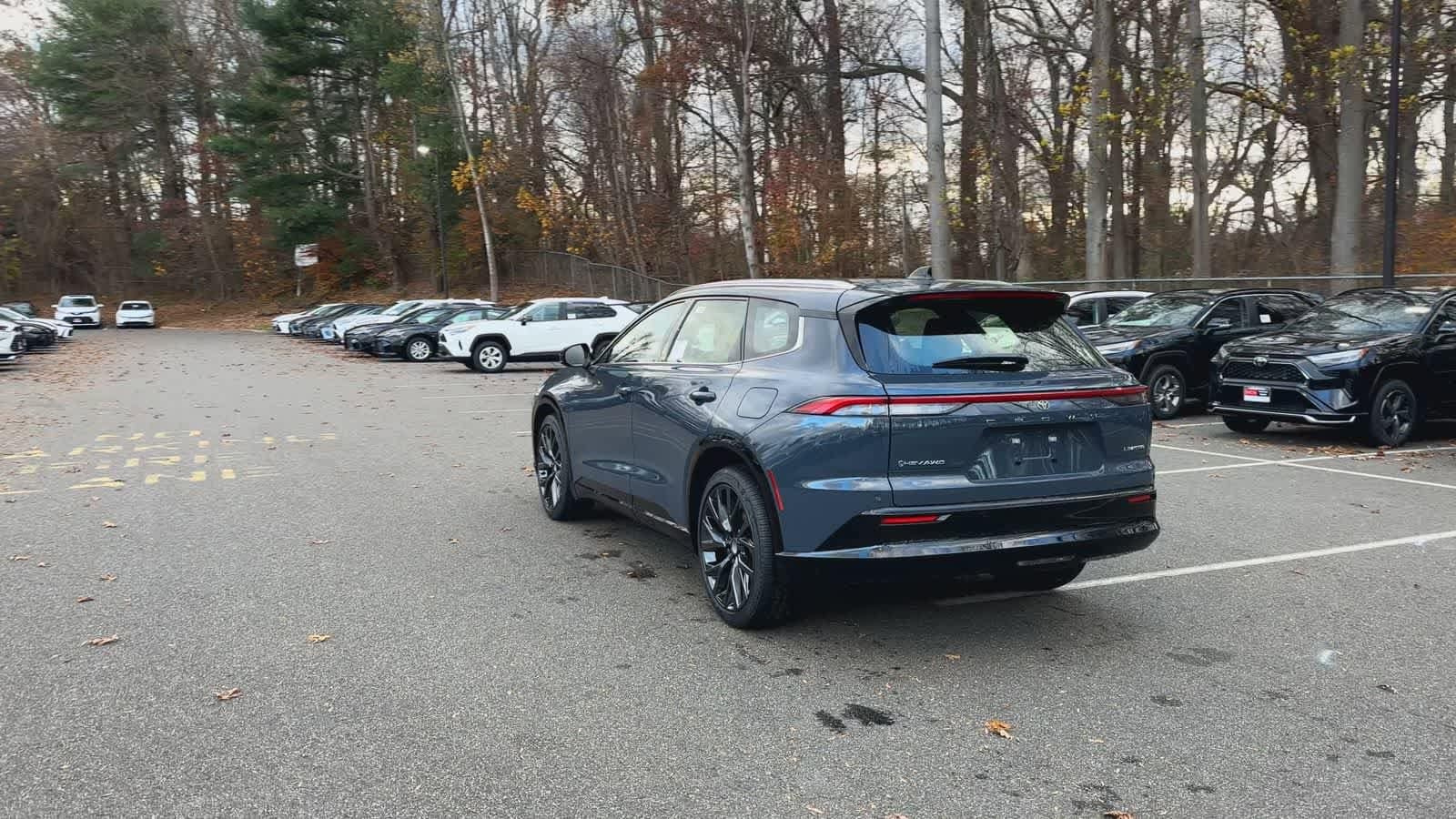 Thumbnail: 2025 Toyota Crown Signia - 7