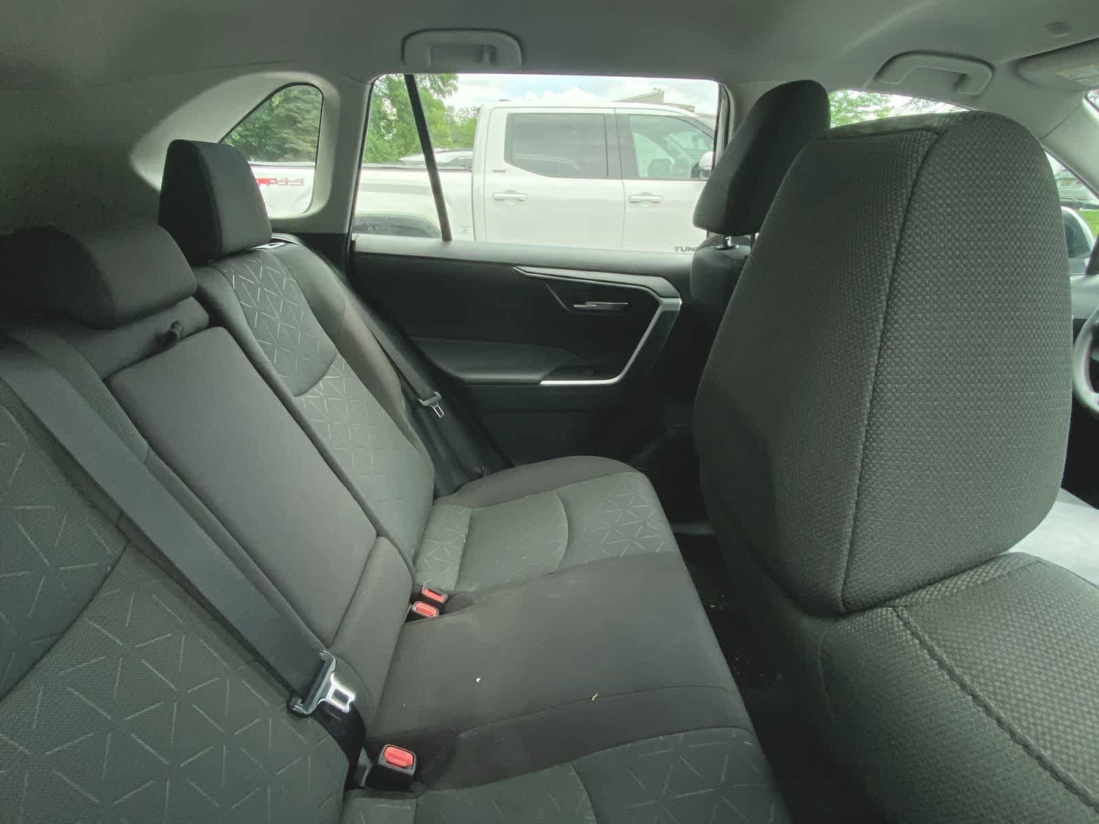 2023 Toyota RAV4 XLE 6
