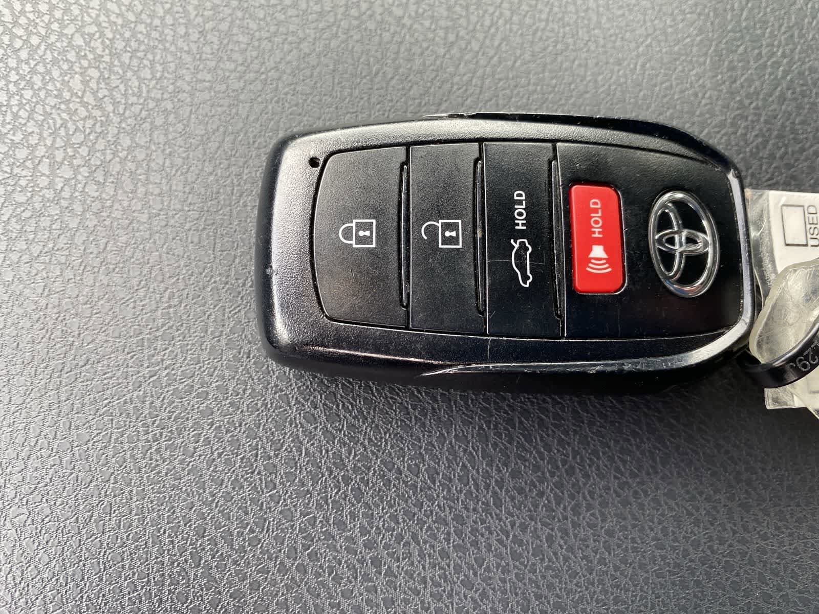 Thumbnail: 2025 Toyota Camry - 31