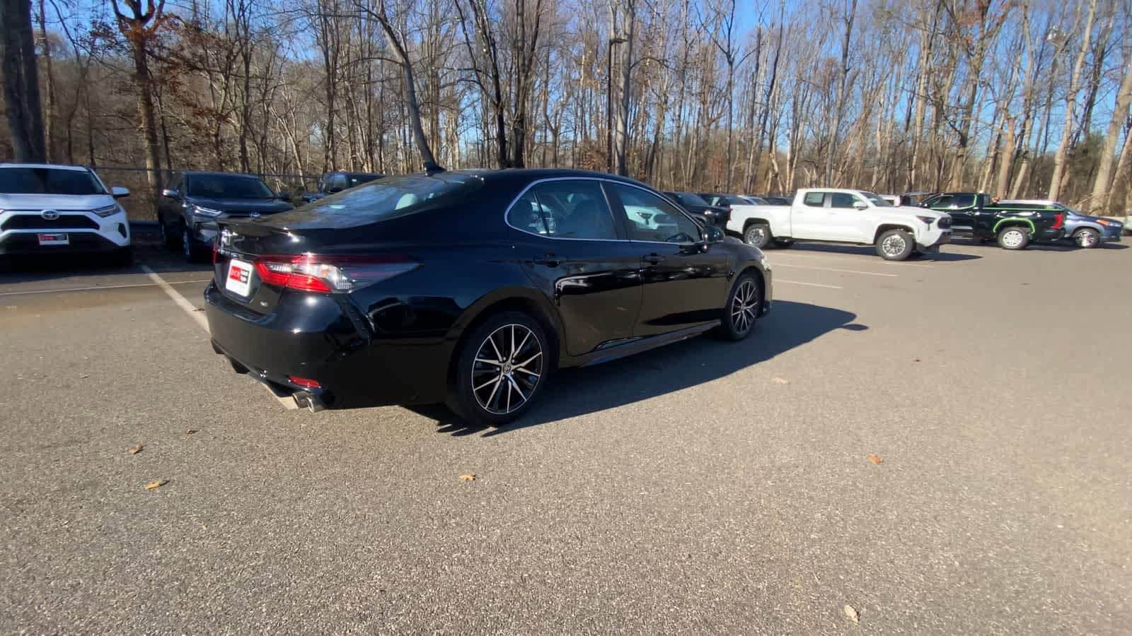 Thumbnail: 2023 Toyota Camry - 14