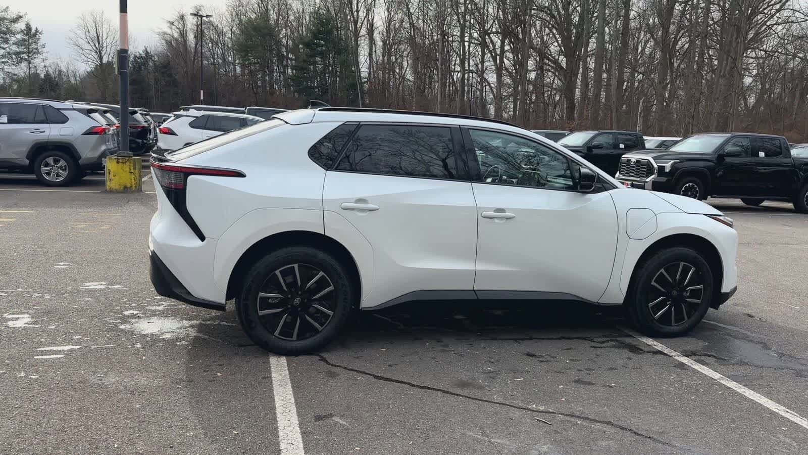 Thumbnail: 2026 Toyota bZ - 9