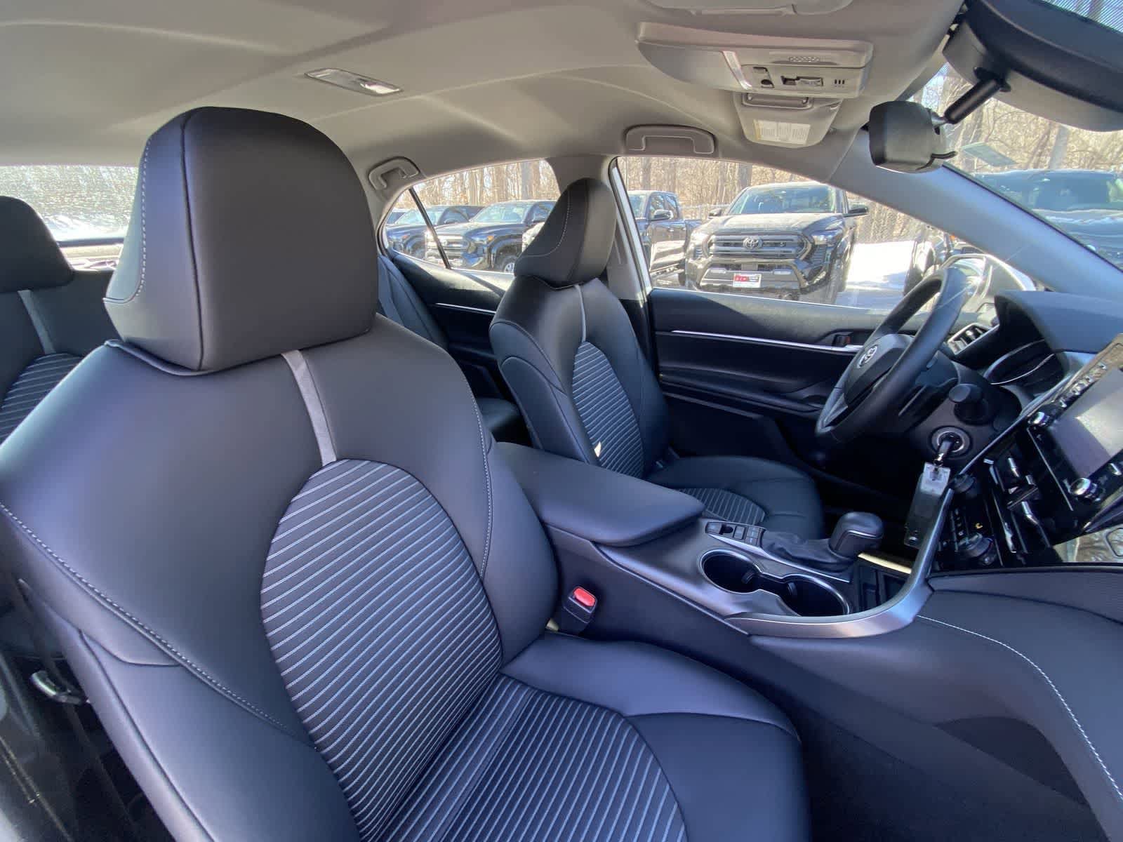 Thumbnail: 2023 Toyota Camry - 29