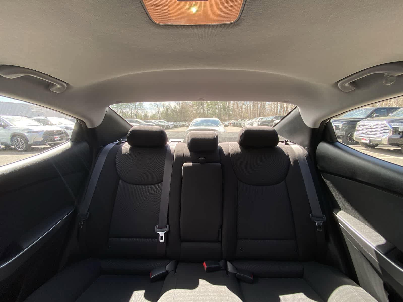 Thumbnail: 2016 Hyundai Elantra - 32